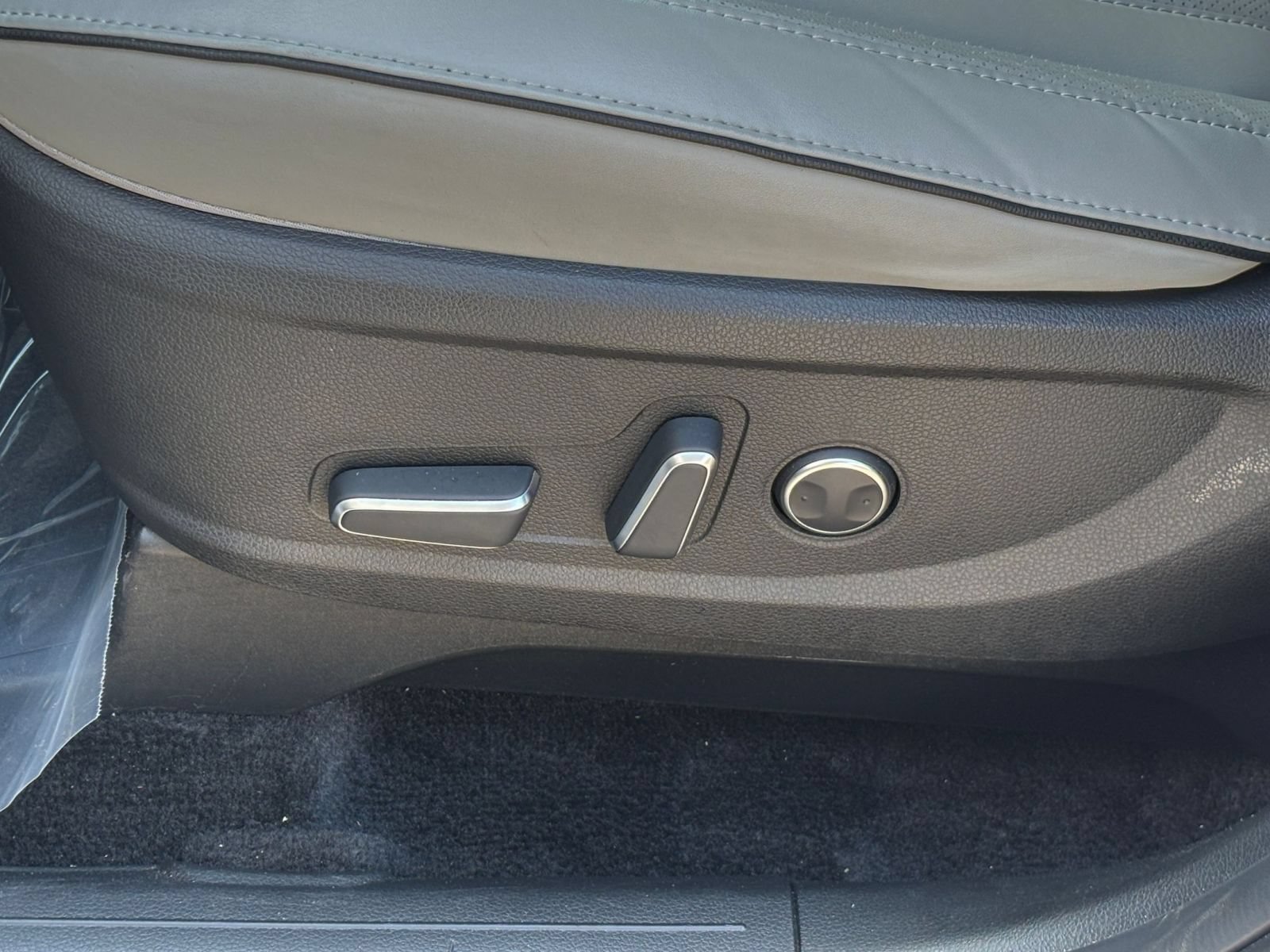 Used 2024 Hyundai Palisade SEL FWD image 22