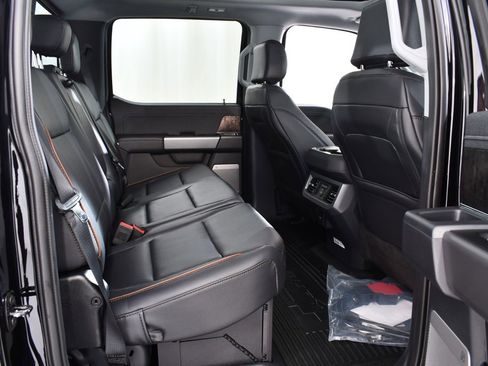 New 2026 Ford F350 Lariat w/ Lariat Premium Package image 19