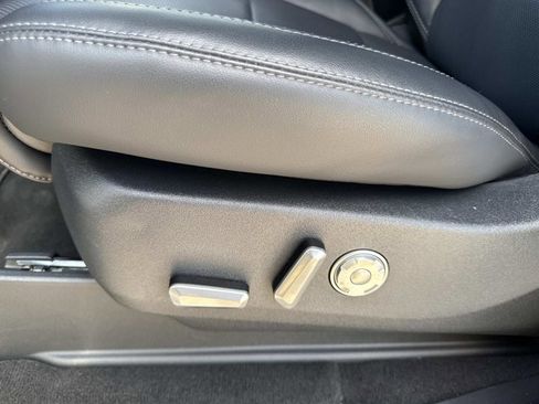 New 2025 Lincoln Navigator Reserve w/ Jet Appearance Package image 11