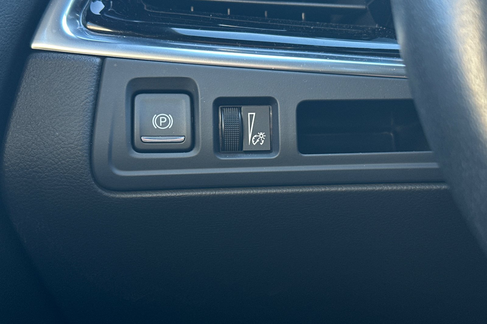 Used 2024 Cadillac XT6 Luxury FWD image 35