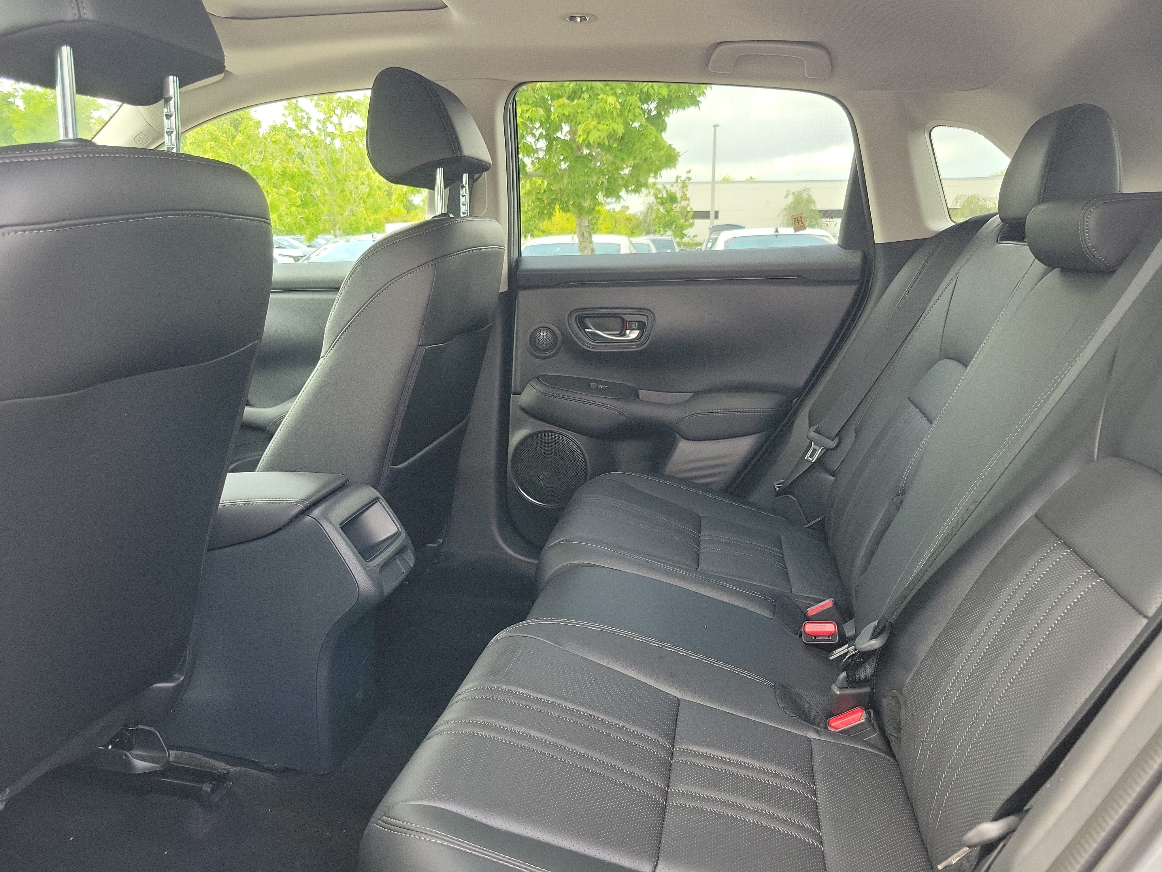 New 2027 Honda HR-V EX-L image 11
