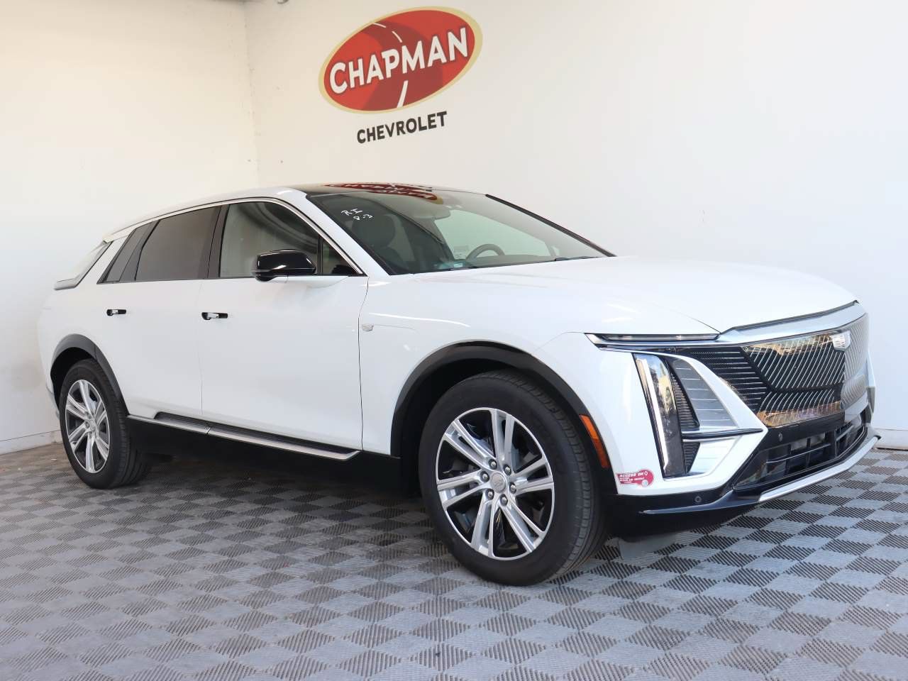 Certified 2024 Cadillac Lyriq Tech RWD image 1
