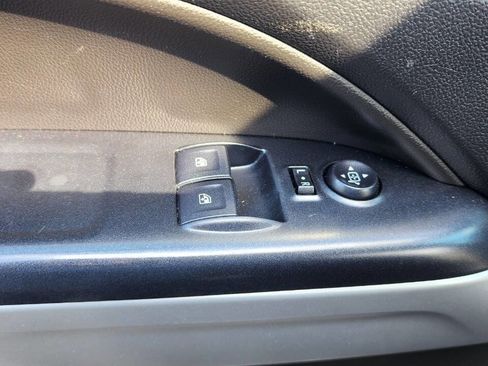 Used 2022 Chevrolet Colorado LT w/ Fleet Safety Package image 38