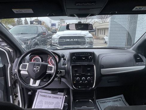 Used 2015 Dodge Grand Caravan SXT w/ Blacktop Package image 25