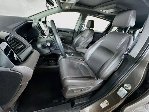 Used 2019 Honda Odyssey Elite image 12