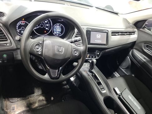 Certified 2017 Honda HR-V EX image 9
