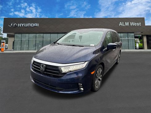 Used 2023 Honda Odyssey Touring image 1
