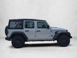 Used 2022 Jeep Wrangler Unlimited Sport AWD/4WD video 4