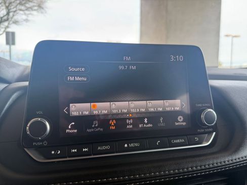 Used 2023 Nissan Rogue SV image 20