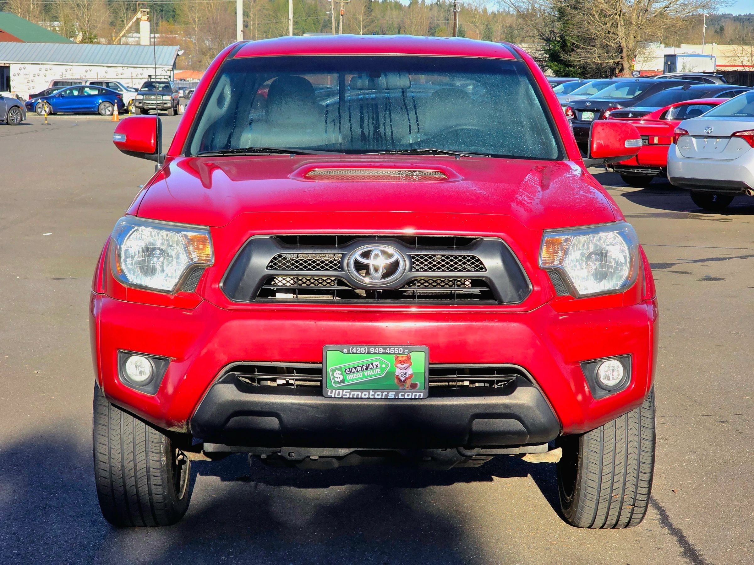 Used 2015 Toyota Tacoma 4x4 Double Cab w/ TRD Sport Package image 2