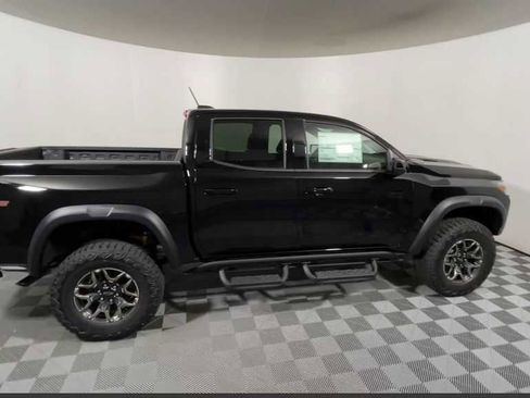 New 2026 Chevrolet Colorado ZR2 w/ Technology Package image 9