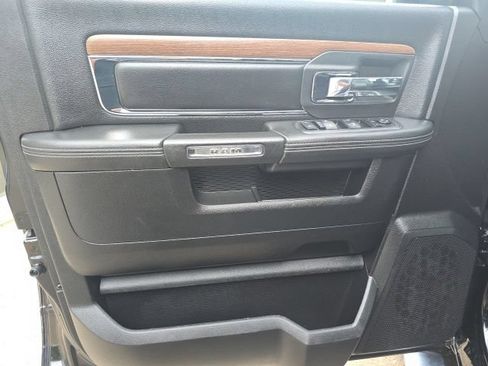 Used 2015 RAM 1500 Laramie w/ Convenience Group AWD/4WD image 15