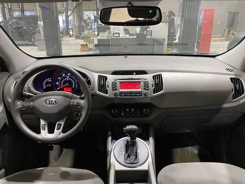 Used 2011 Kia Sportage LX FWD image 2