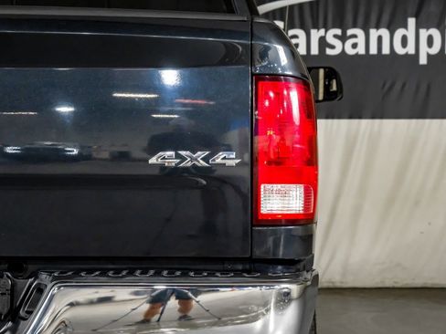 Used 2017 RAM 2500 SLT AWD/4WD image 39