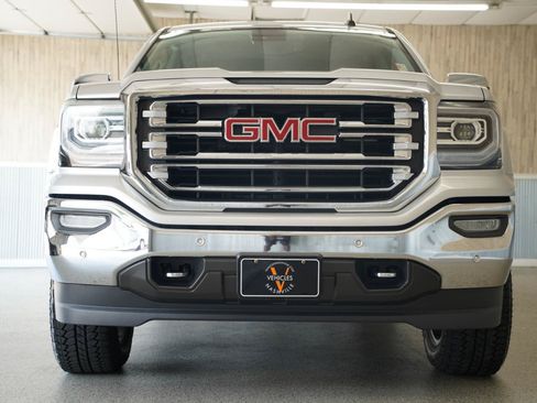 Used 2018 GMC Sierra 1500 SLT AWD/4WD image 3