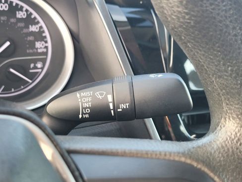 Used 2021 Toyota Camry LE image 25