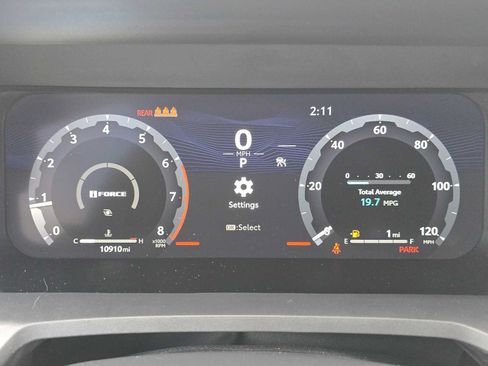 Certified 2025 Toyota Tacoma TRD Sport AWD/4WD image 28