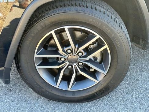 Used 2021 Jeep Grand Cherokee Limited w/ Trailer Tow Group IV image 10