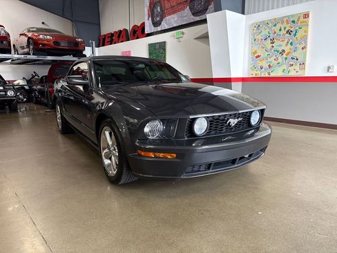 Used 2007 Ford Mustang GT image 27