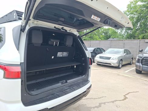Used 2023 Toyota Sequoia Platinum AWD/4WD image 36