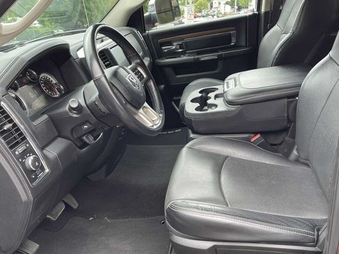 Used 2017 RAM 1500 Laramie w/ Convenience Group AWD/4WD image 13