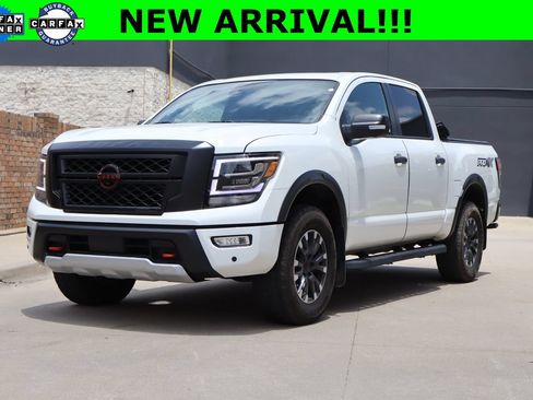 Used 2024 Nissan Titan PRO-4X w/ Pro-4x Convenience Package AWD/4WD image 1