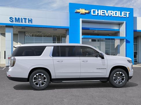 New 2026 Chevrolet Suburban LT w/ Advanced Technology Package AWD/4WD image 5