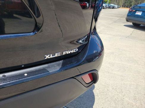 Certified 2026 Toyota Highlander XLE AWD/4WD image 10