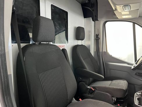 Used 2017 Ford Transit 250 148 Medium Roof w/ Interior Upgrade Package RWD image 12