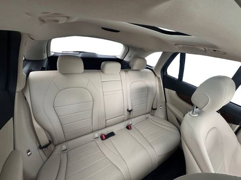 Used 2018 Mercedes-Benz GLC 300 image 17