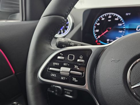 Certified 2023 Mercedes-Benz GLA 250 4MATIC image 36