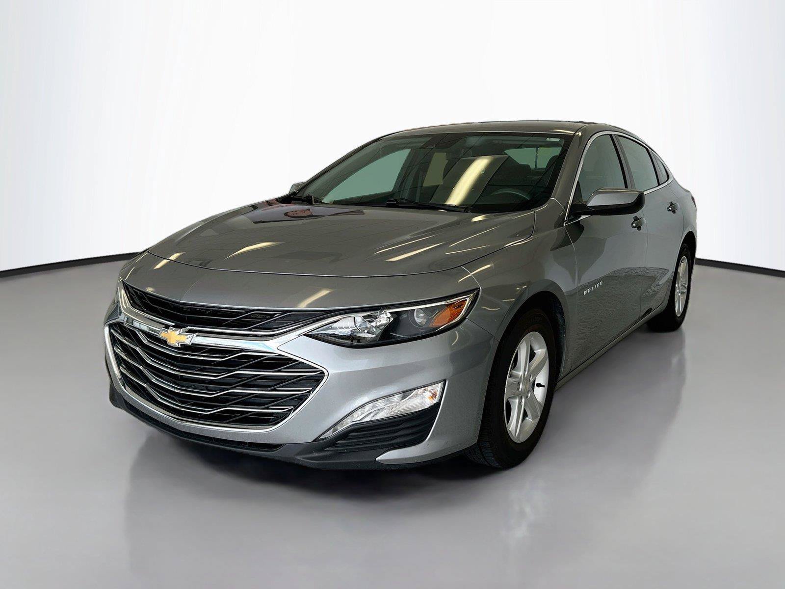 Used 2024 Chevrolet Malibu LT FWD image 4