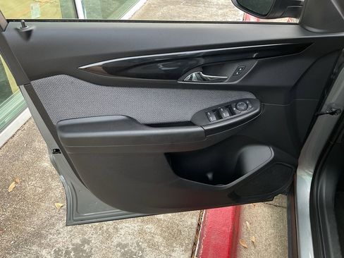 Used 2025 Chevrolet TrailBlazer LT image 13