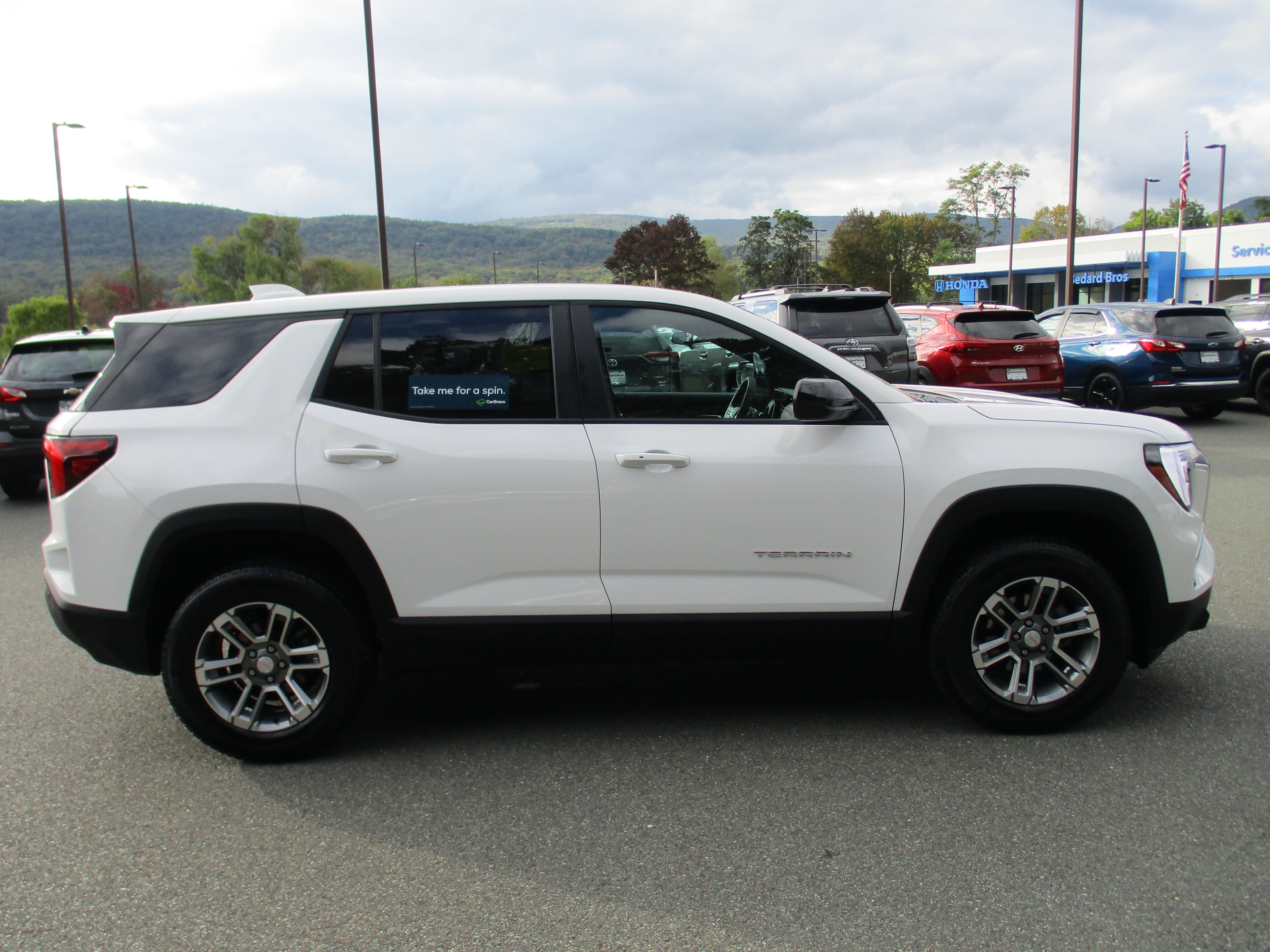 Certified 2026 GMC Terrain Elevation AWD/4WD image 4