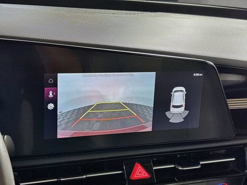 Certified 2023 Kia Niro EX FWD image 18