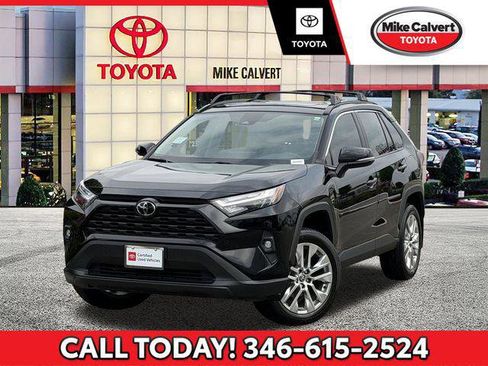 Certified 2025 Toyota RAV4 XLE Premium FWD image 1