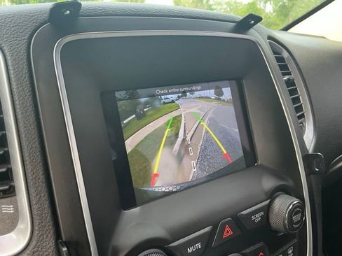 Used 2020 Dodge Durango AWD image 29