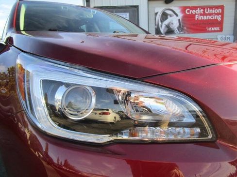 Used 2018 Subaru Outback 2.5i Limited image 25