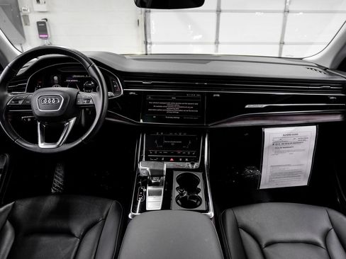 Used 2023 Audi Q8 Prestige image 23
