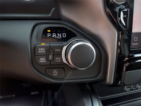New 2026 RAM 1500 Big Horn AWD/4WD image 14
