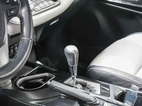 Certified 2018 Toyota RAV4 Limited image 25