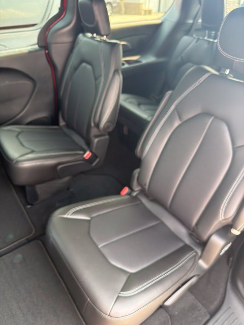 New 2026 Chrysler Pacifica Select FWD image 22