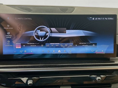 New 2026 BMW X6 xDrive40i w/ Climate Comfort Package image 14