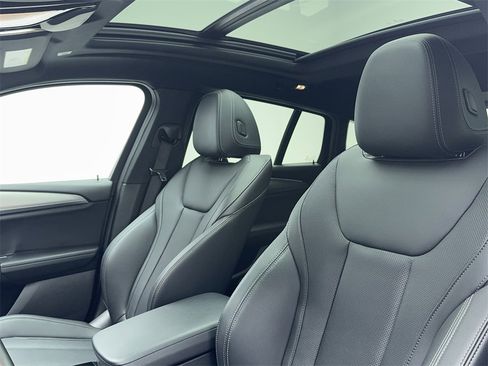 Used 2022 BMW X4 xDrive30i image 38