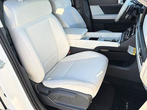 Certified 2025 Hyundai Santa Fe SE FWD image 23