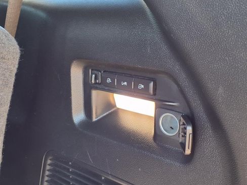 Used 2023 Ford Explorer Limited w/ Equipment Group 301A image 21