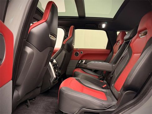 Used 2022 Land Rover Range Rover Sport SVR image 24