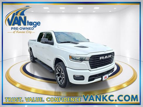 Used 2025 RAM 1500 Laramie w/ Sport Appearance Package AWD/4WD image 3