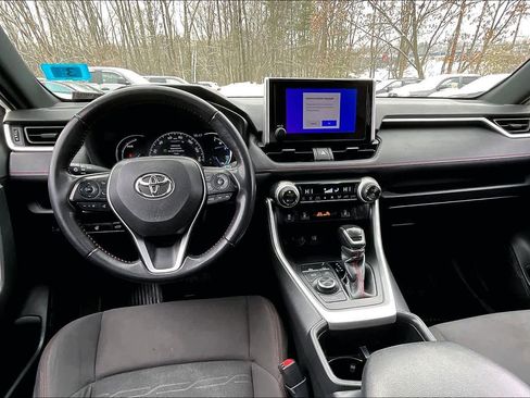 Certified 2023 Toyota RAV4 SE image 13