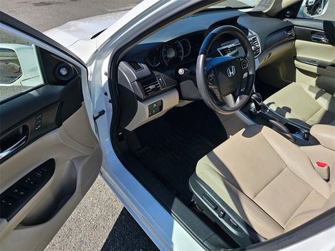 Used 2014 Honda Accord EX-L image 15